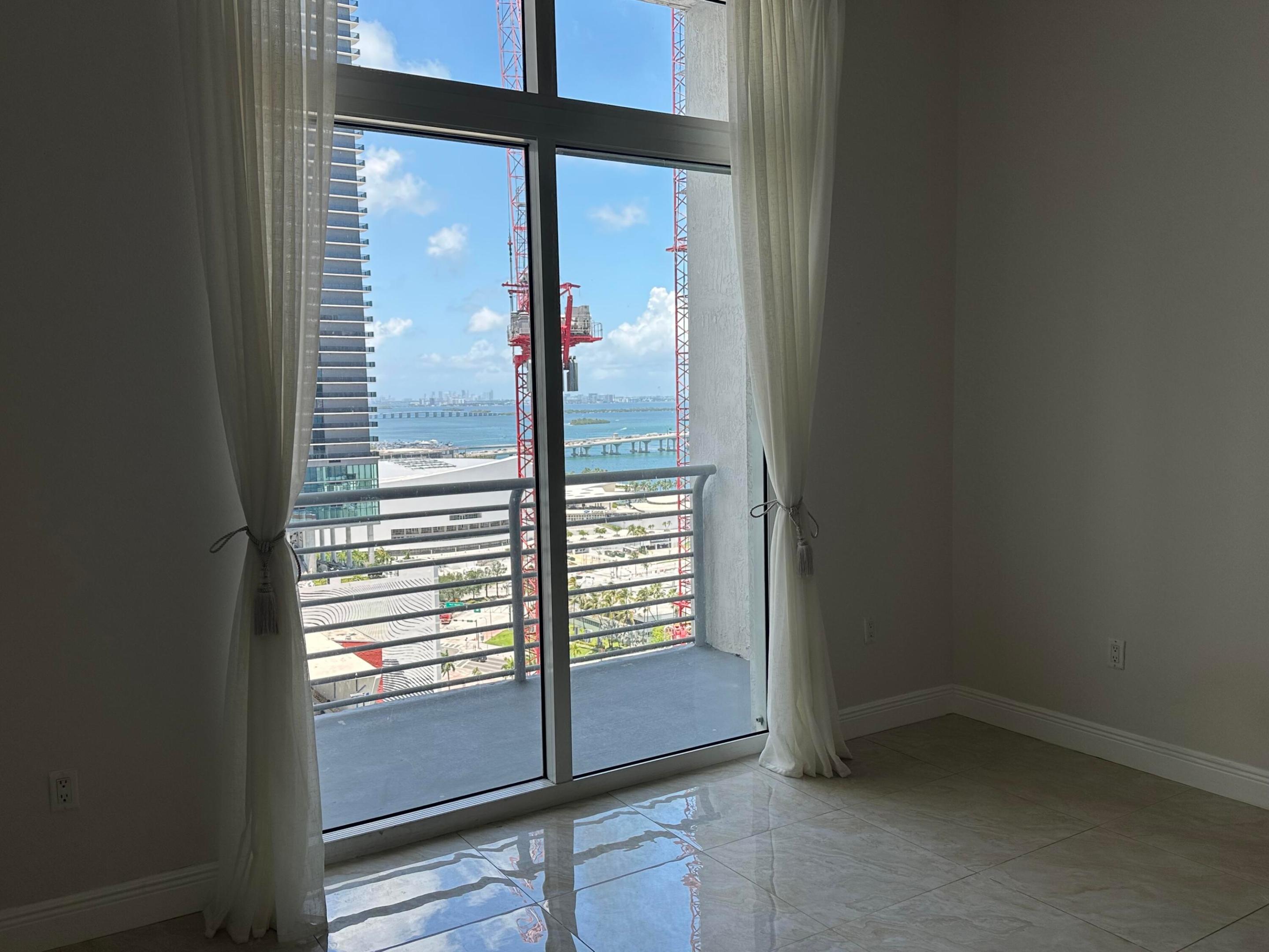 234 NE 3rd Street Uph06, Miami, FL 33132, Miami