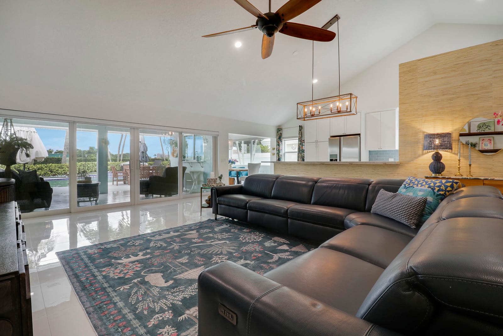 1560 Wilderness Road — photo 8