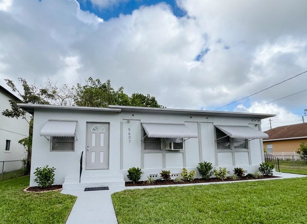 5607 Polk Street, Hollywood, FL 33021, Hollywood