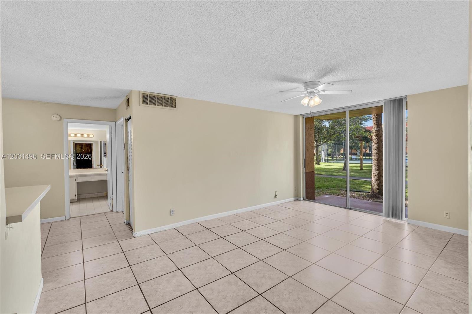 10765 Cleary Boulevard 104, Plantation, FL 33324, Plantation