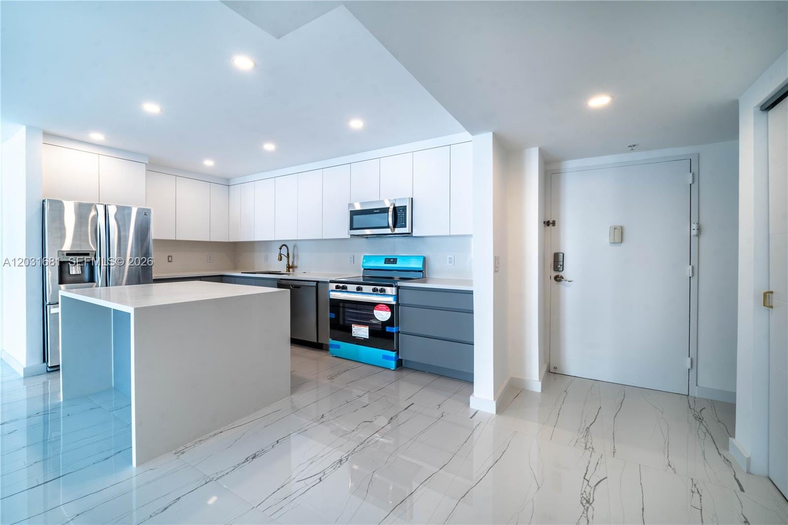 19380 Collins Avenue 1105 — photo 2