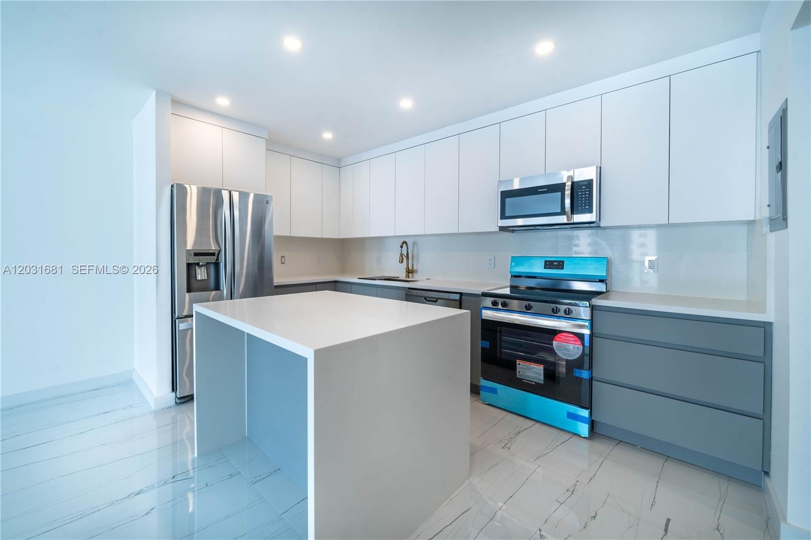 19380 Collins Avenue 1105 — photo 3