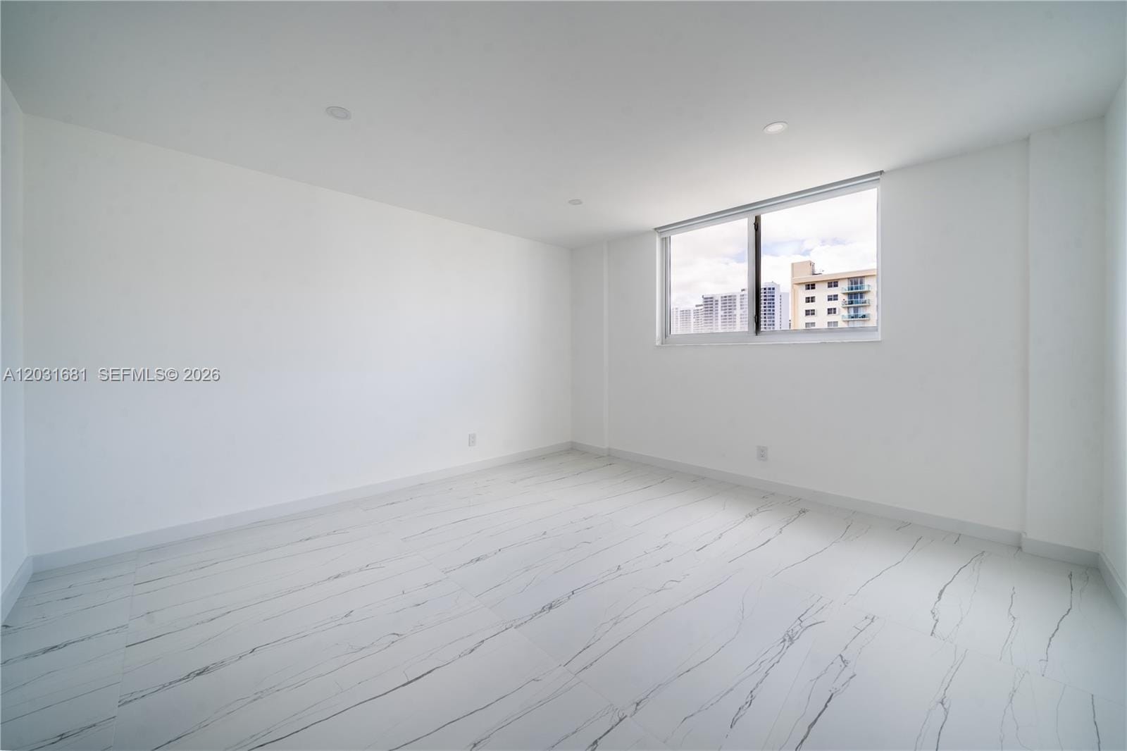 19380 Collins Avenue 1105, Sunny Isles Beach, FL 33160 photo 24
