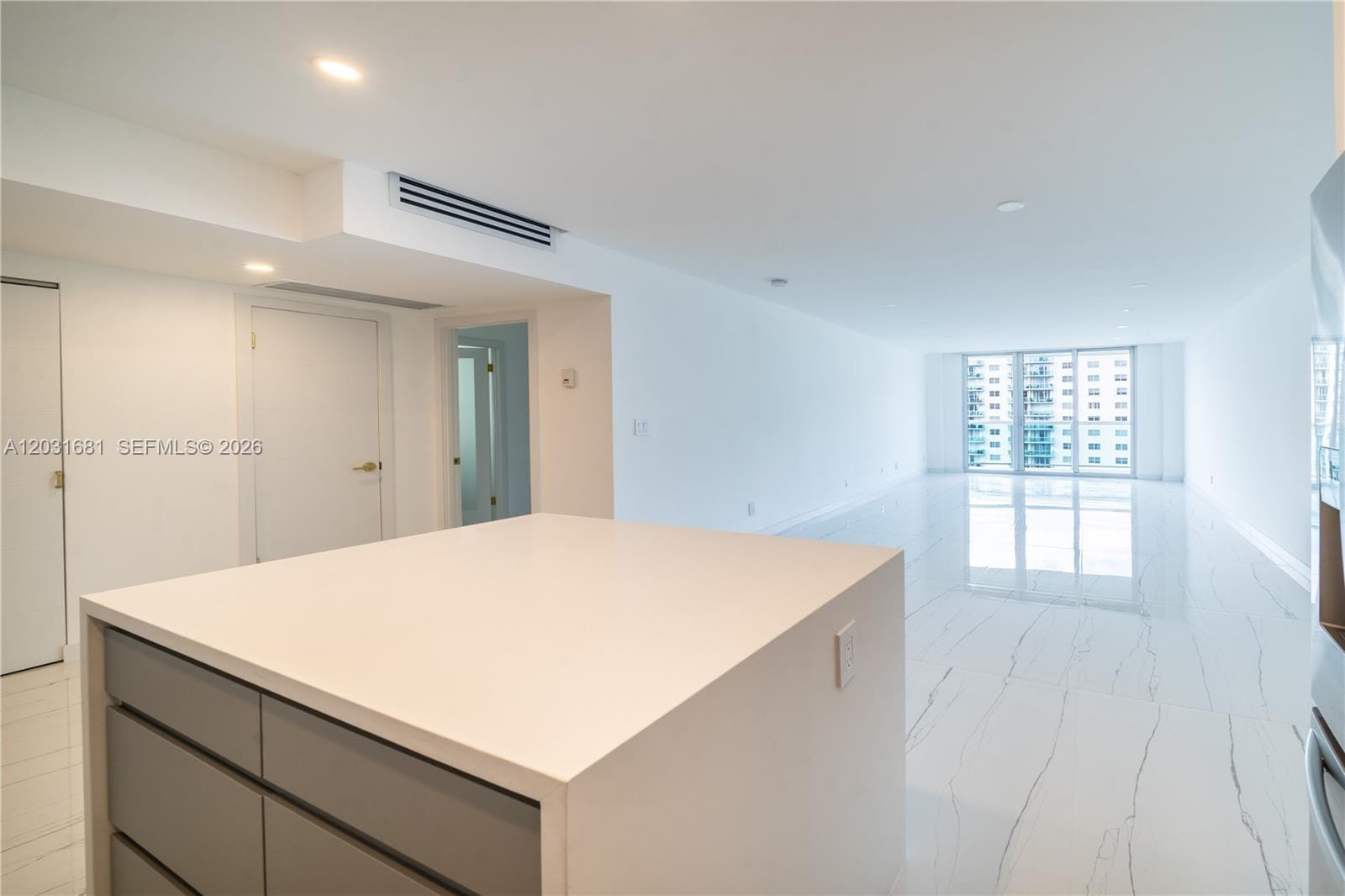 19380 Collins Avenue 1105 — photo 8