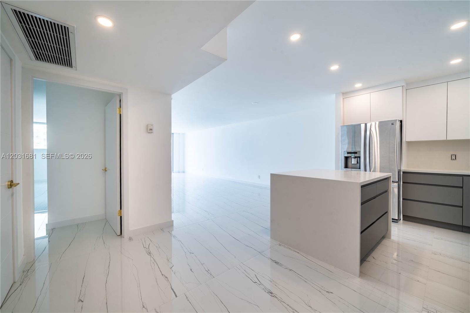 19380 Collins Avenue 1105 — photo 9