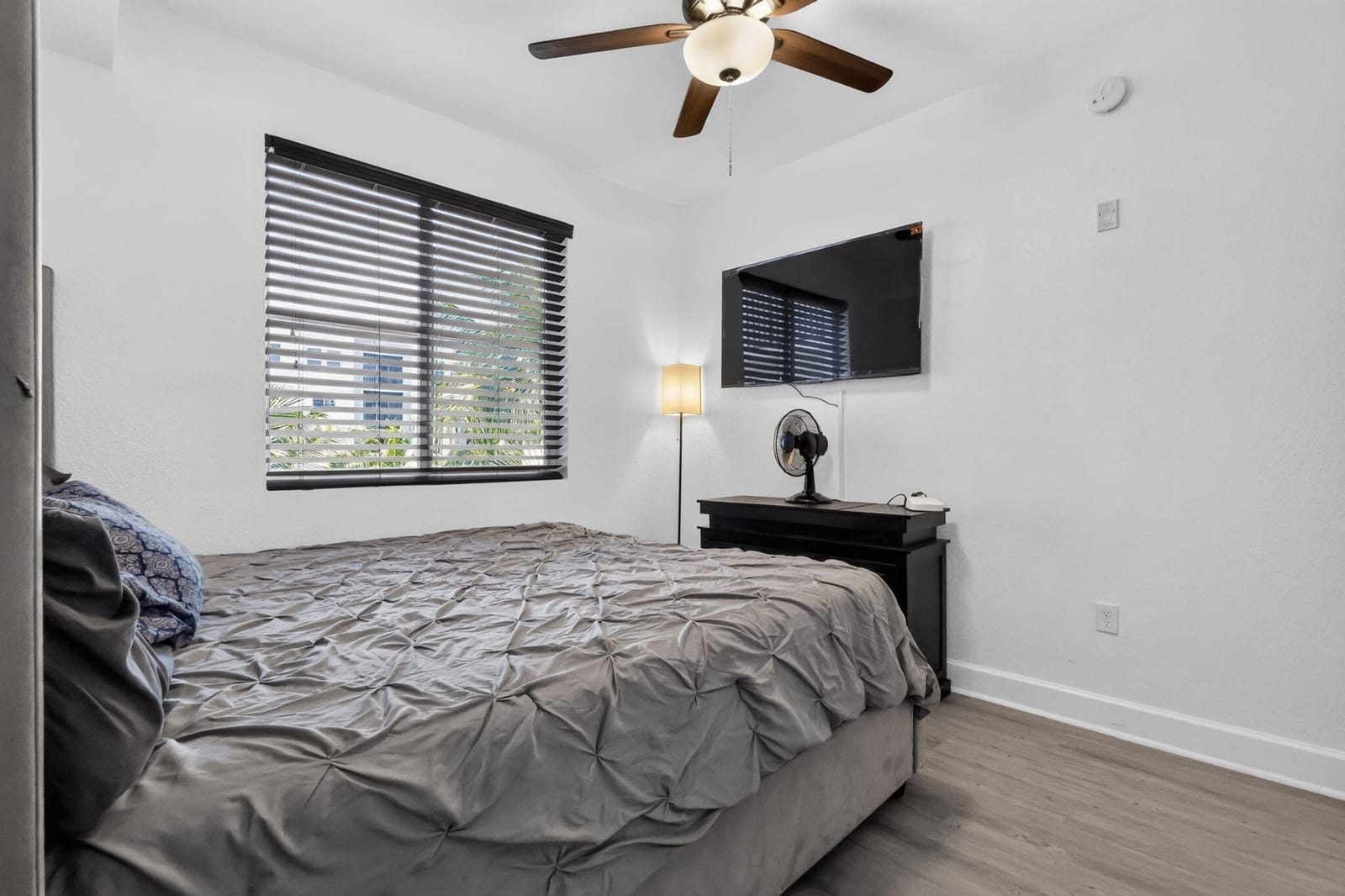 1660 Renaissance Commons Boulevard 2424, Boynton Beach, FL 33426 photo 17