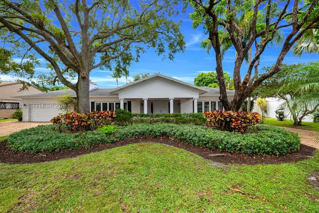 8820 N Lake Dasha Drive, Plantation, FL 33324, Plantation