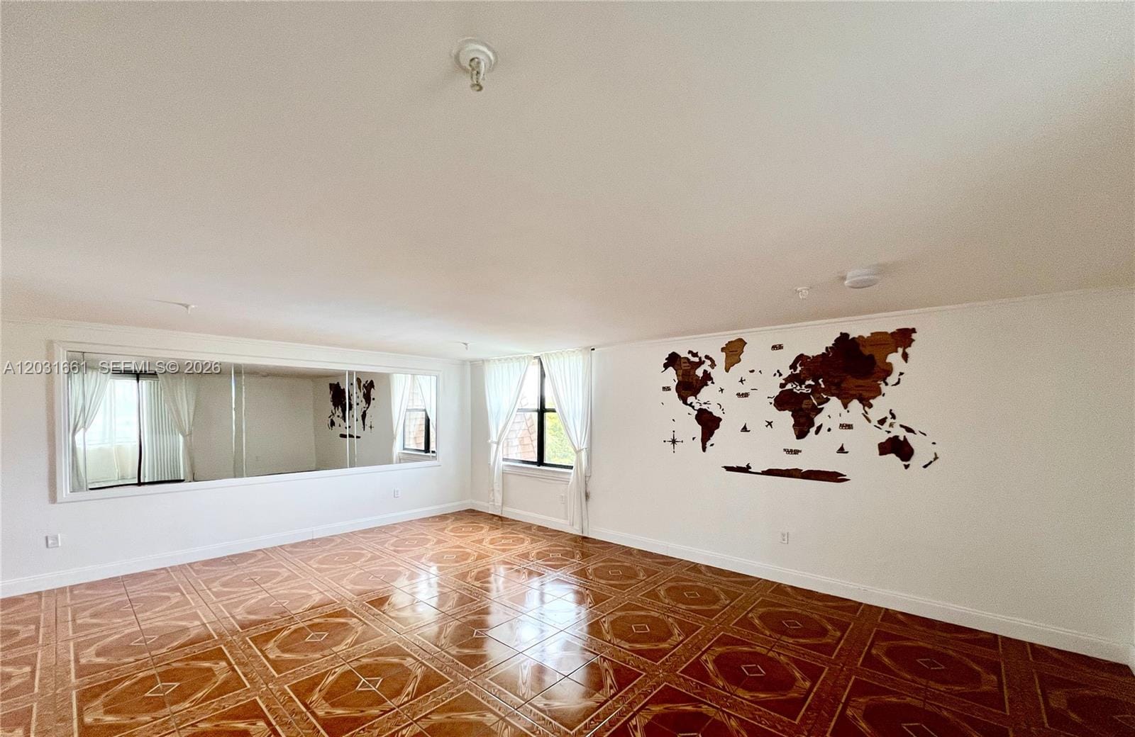 671 NE 195th Street 425-E, Miami, FL 33179 photo 4