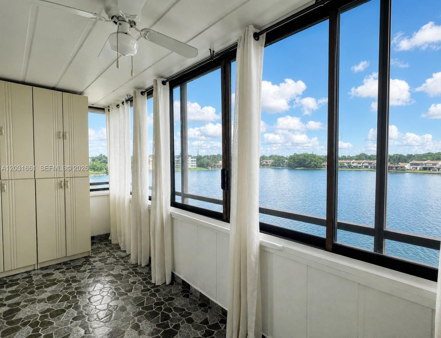 671 NE 195th Street 425-E, Miami, FL 33179 photo 5