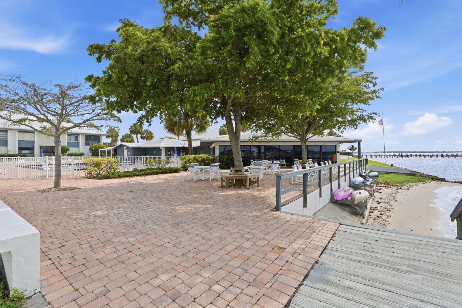 175 SE St Lucie Boulevard D-2, Stuart, FL 34996 photo 27