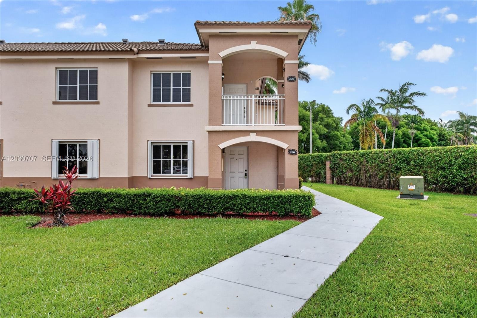 2721 SE 12th Place 206, Homestead, FL 33035 photo 2