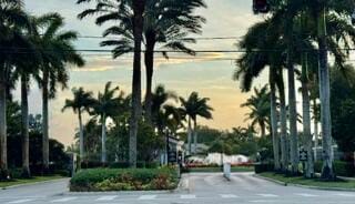 1965 S Club Drive S, Wellington, FL 33414 photo 2