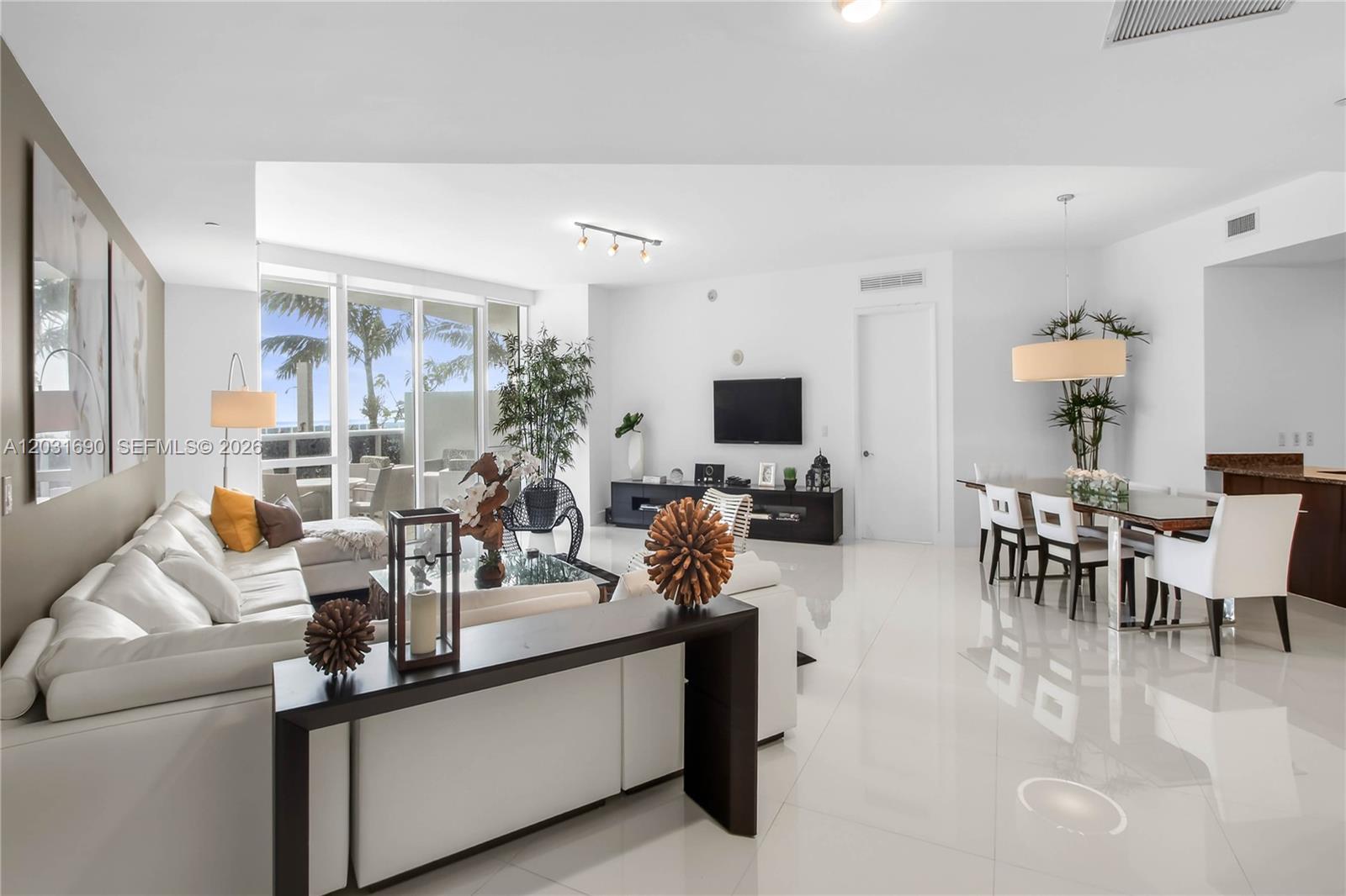 15811 Collins Avenue 403, Sunny Isles Beach, FL 33160, Sunny Isles Beach