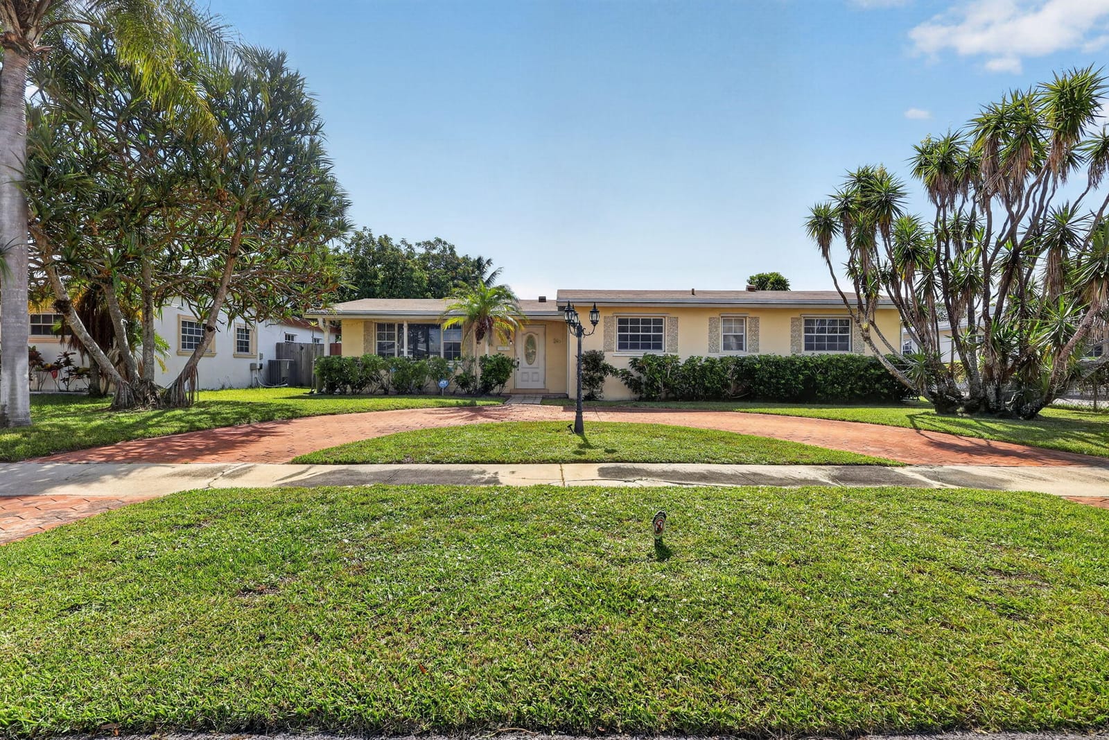 241 N 68th Terrace, Hollywood, FL 33024 photo 3