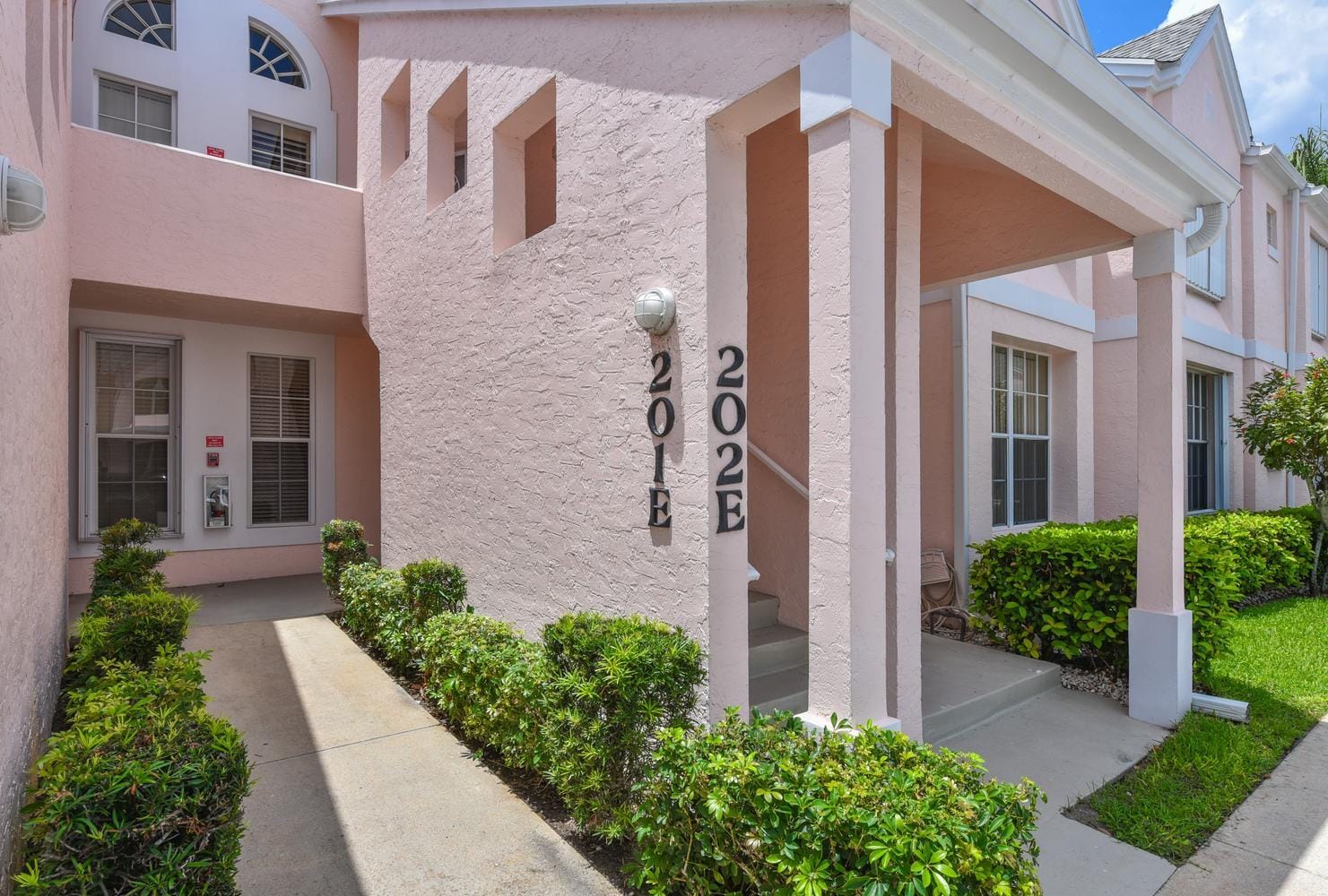 201 Muirfield Court 201e — photo 2