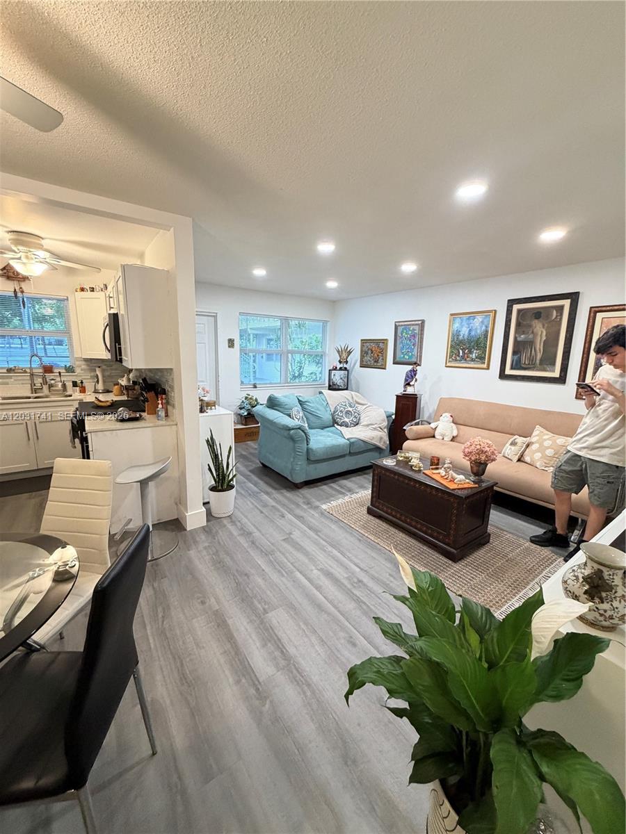 3500 Harrison 4 4, Hollywood, FL 33021, Hollywood