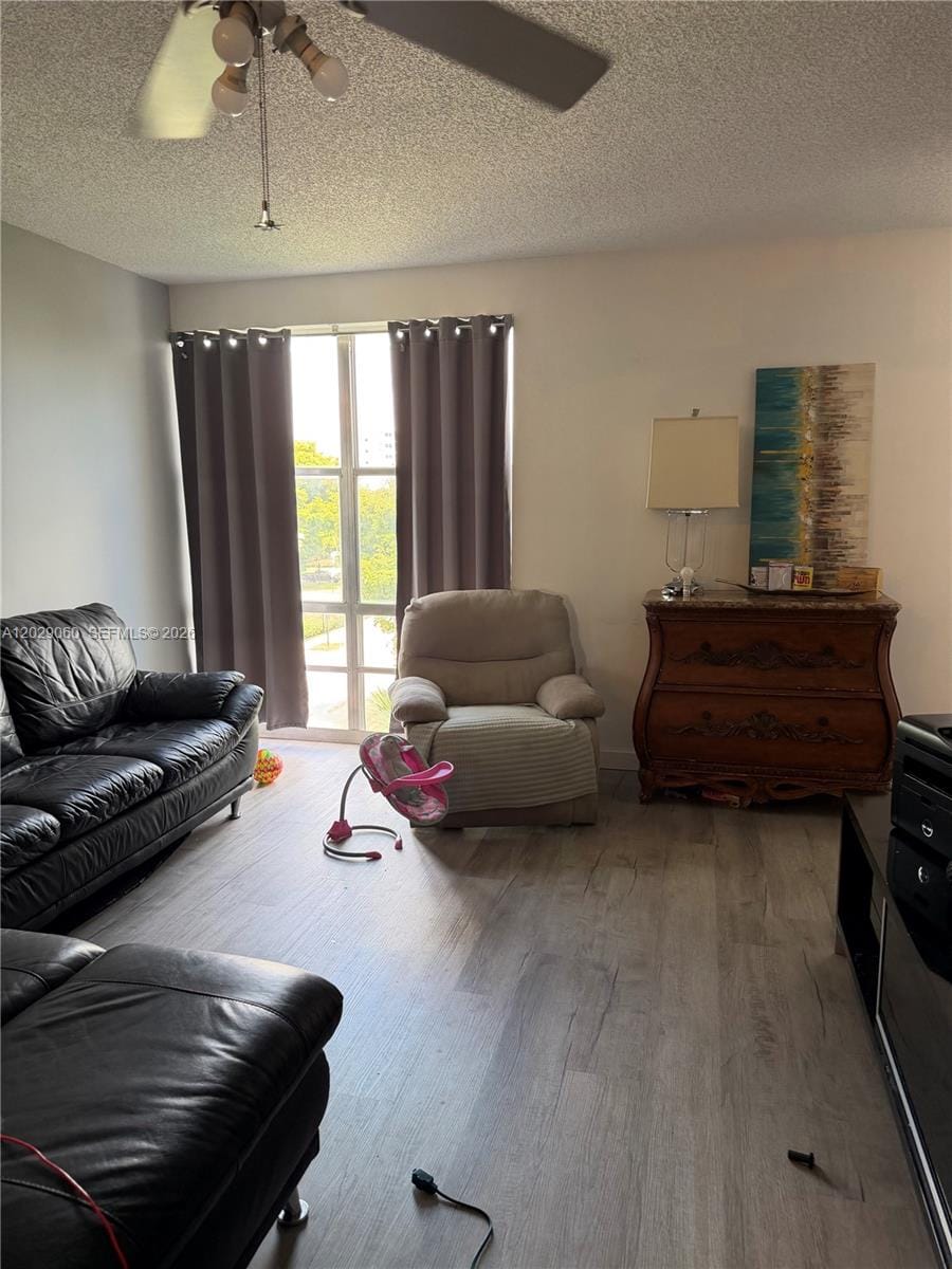 200 177th Drive 419 — photo 2