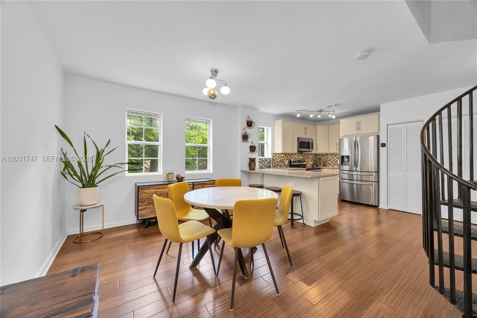 2850 Coconut Avenue 15, Miami, FL 33133, Miami