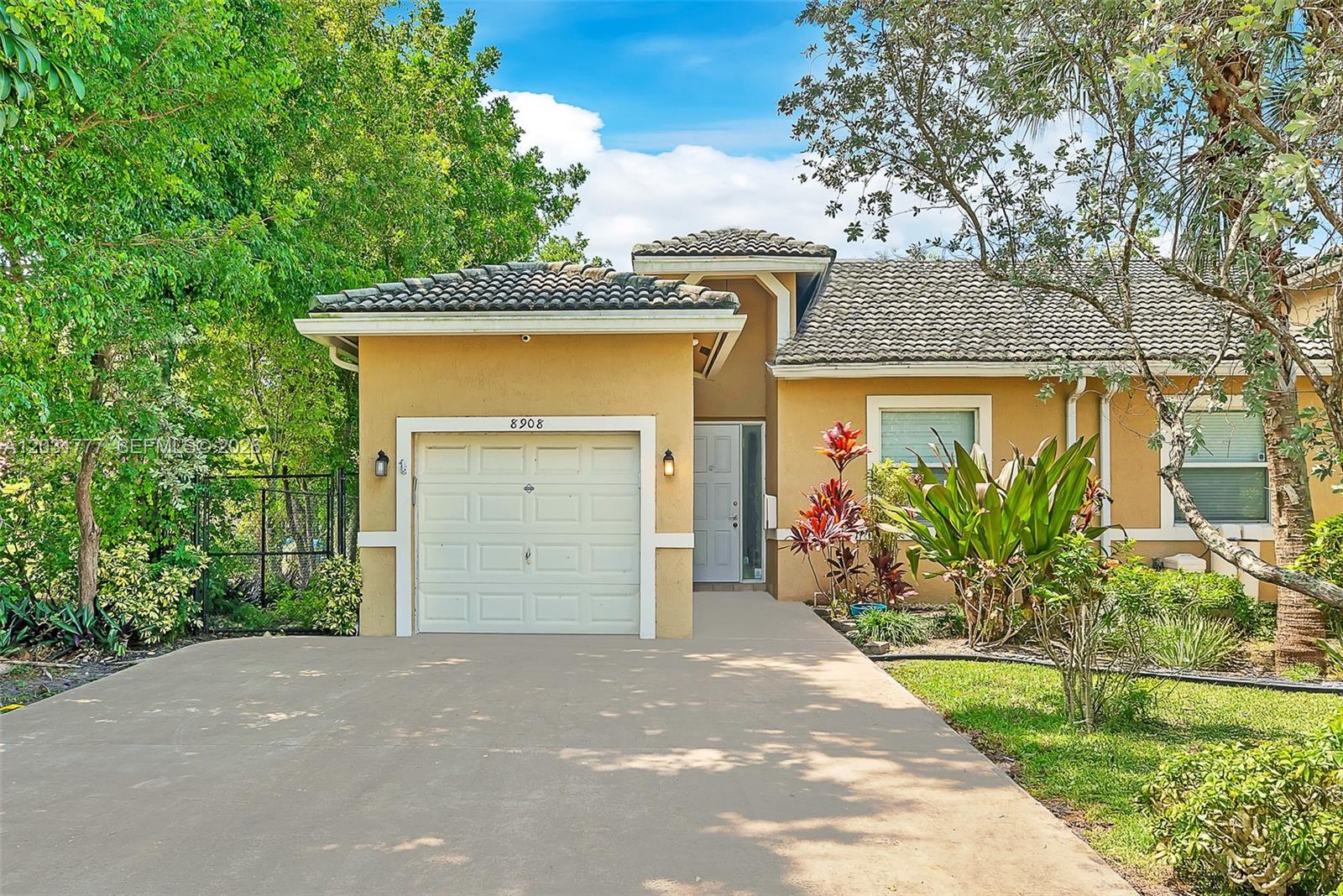 8908 NW 40th Street, Coral Springs, FL 33065, Coral Springs