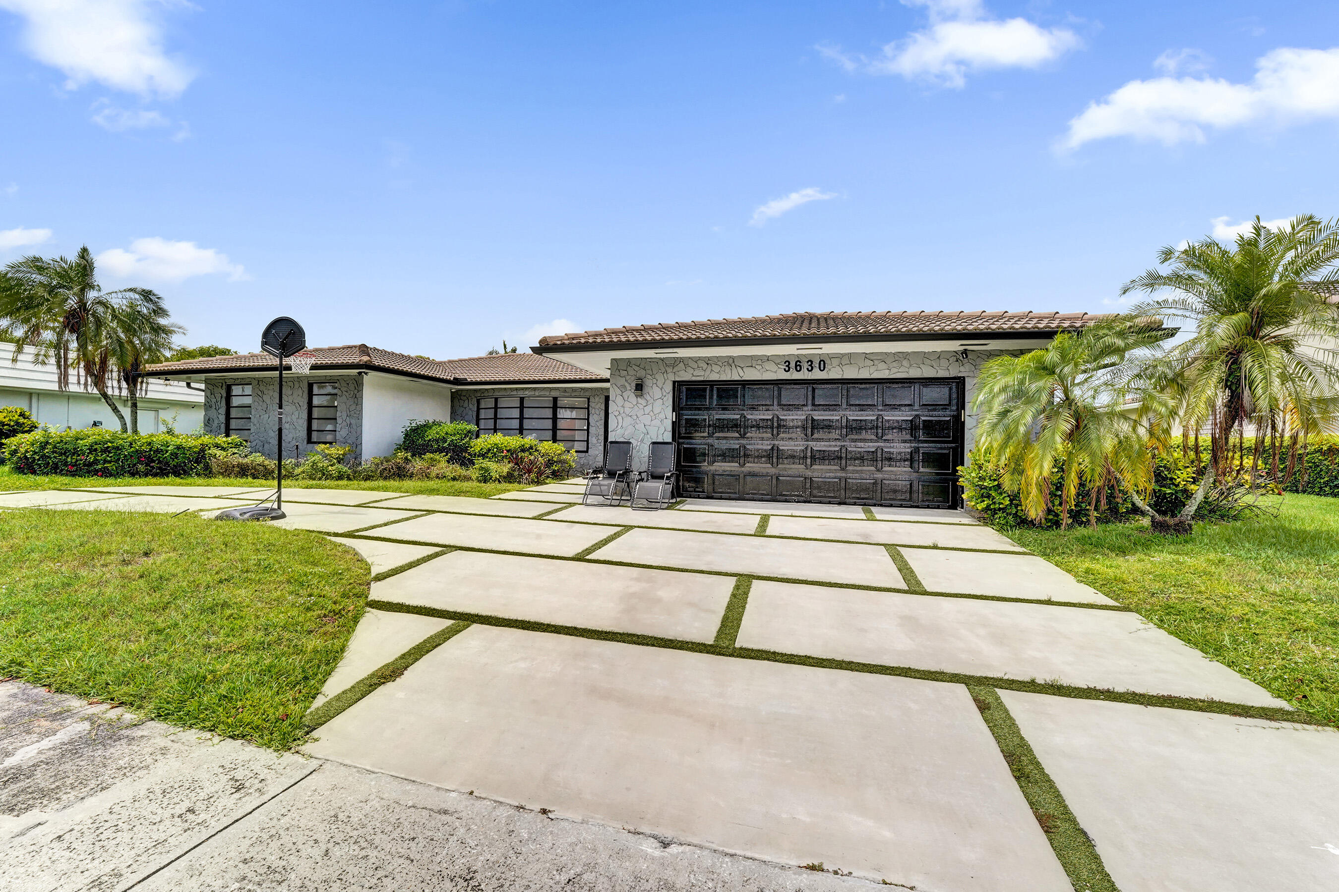 3630 N 55th Avenue, Hollywood, FL 33021, Hollywood