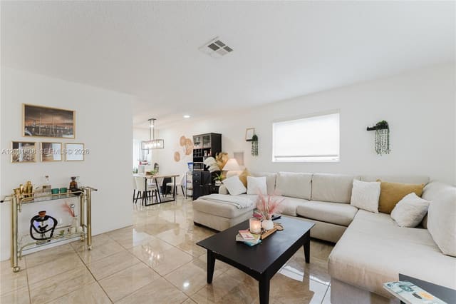 2604 NW 48th Street, Tamarac Lakes South, Tamarac, FL
