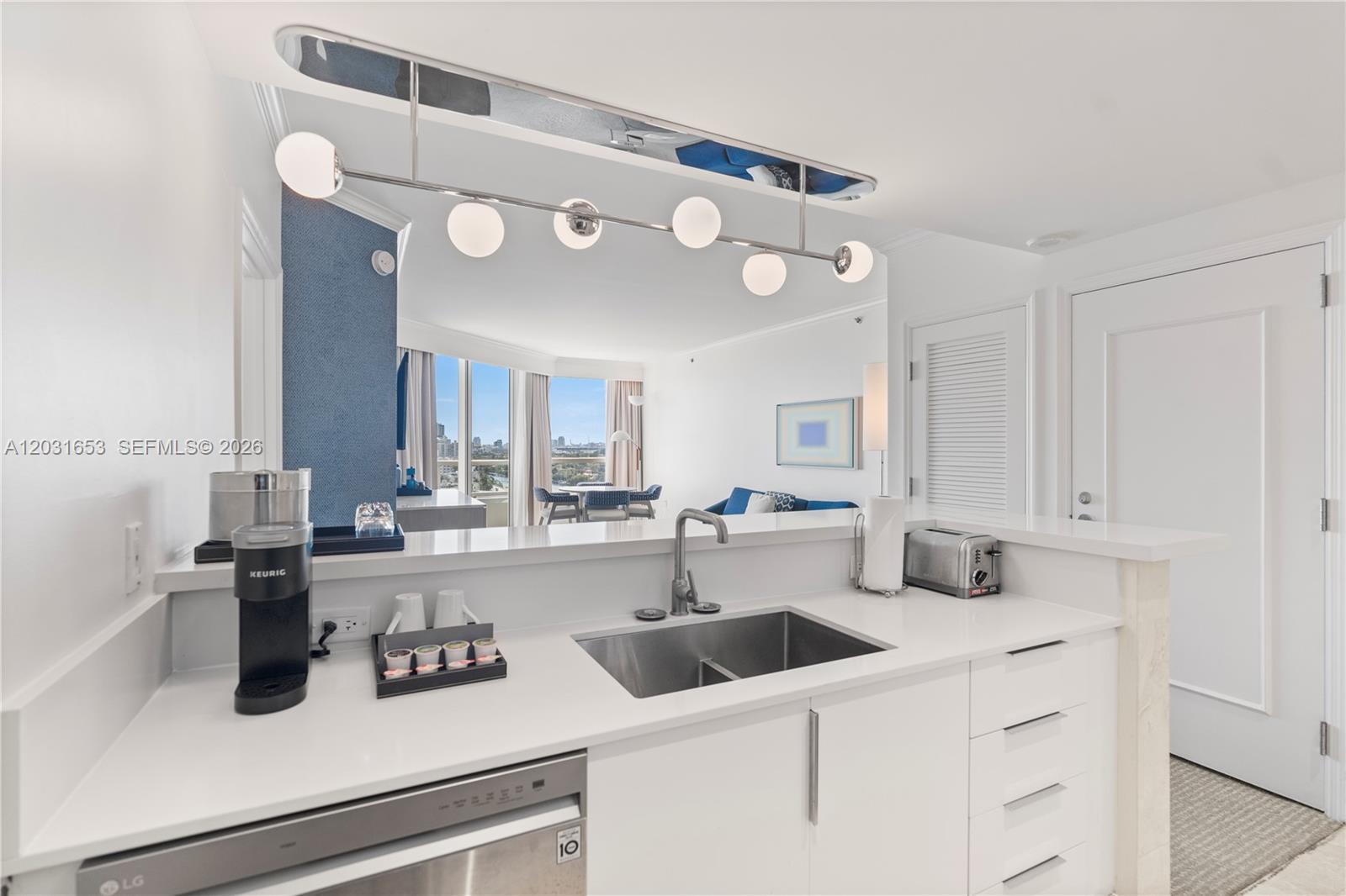4401 Collins Avenue 1206 — photo 12