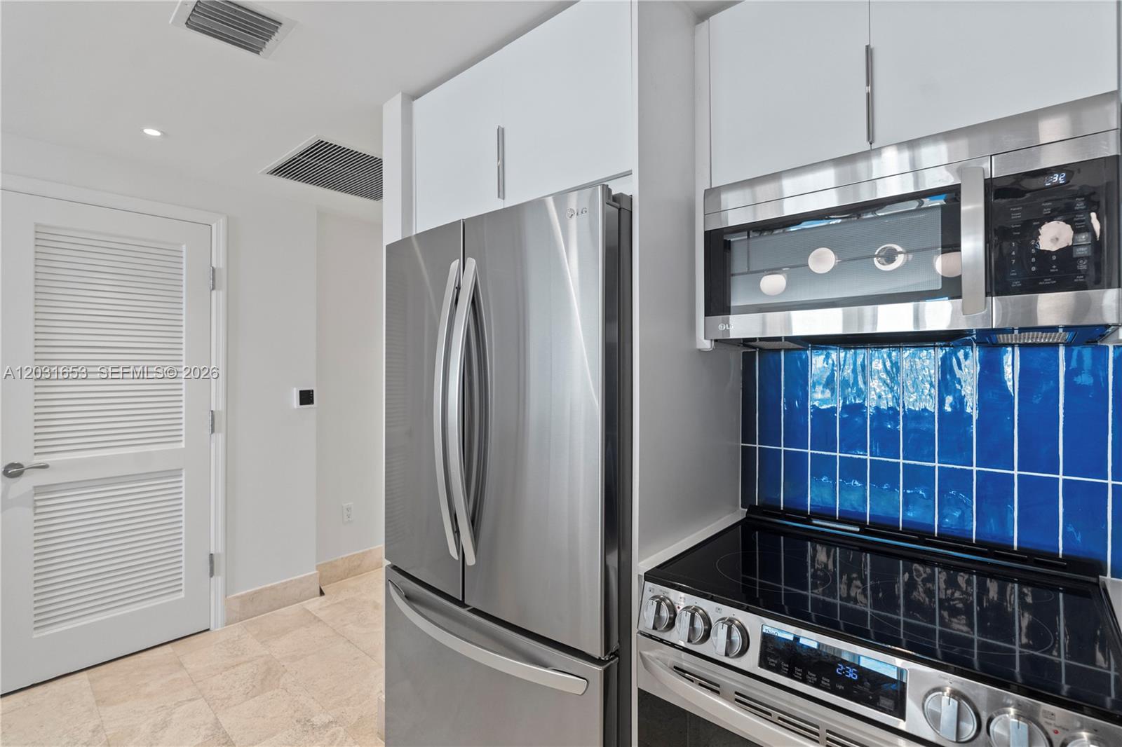 4401 Collins Avenue 1206, Miami Beach, FL 33140 photo 13
