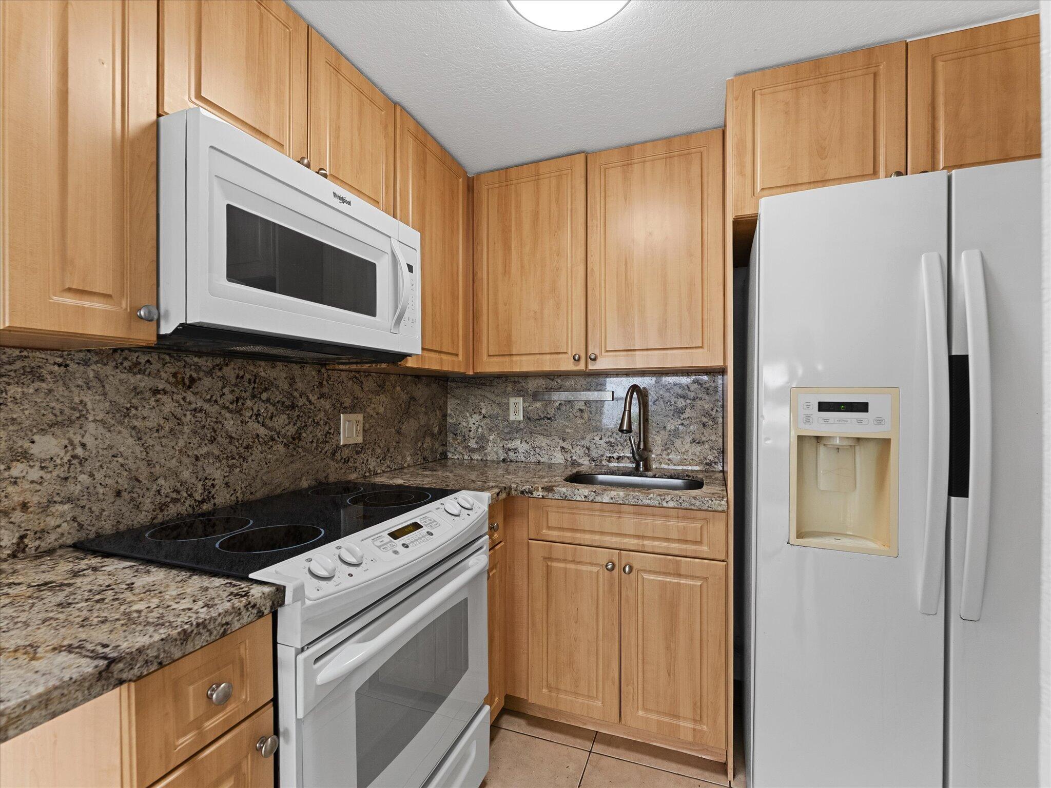 241 SE 9th Avenue 104, Pompano Beach, FL 33060, Pompano Beach