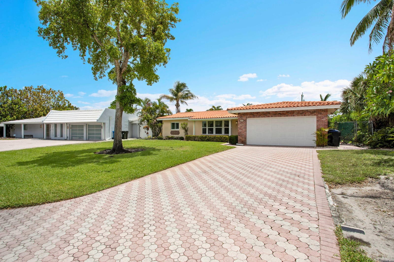1910 NE 52nd Street NE, Fort Lauderdale, FL 33308 photo 2