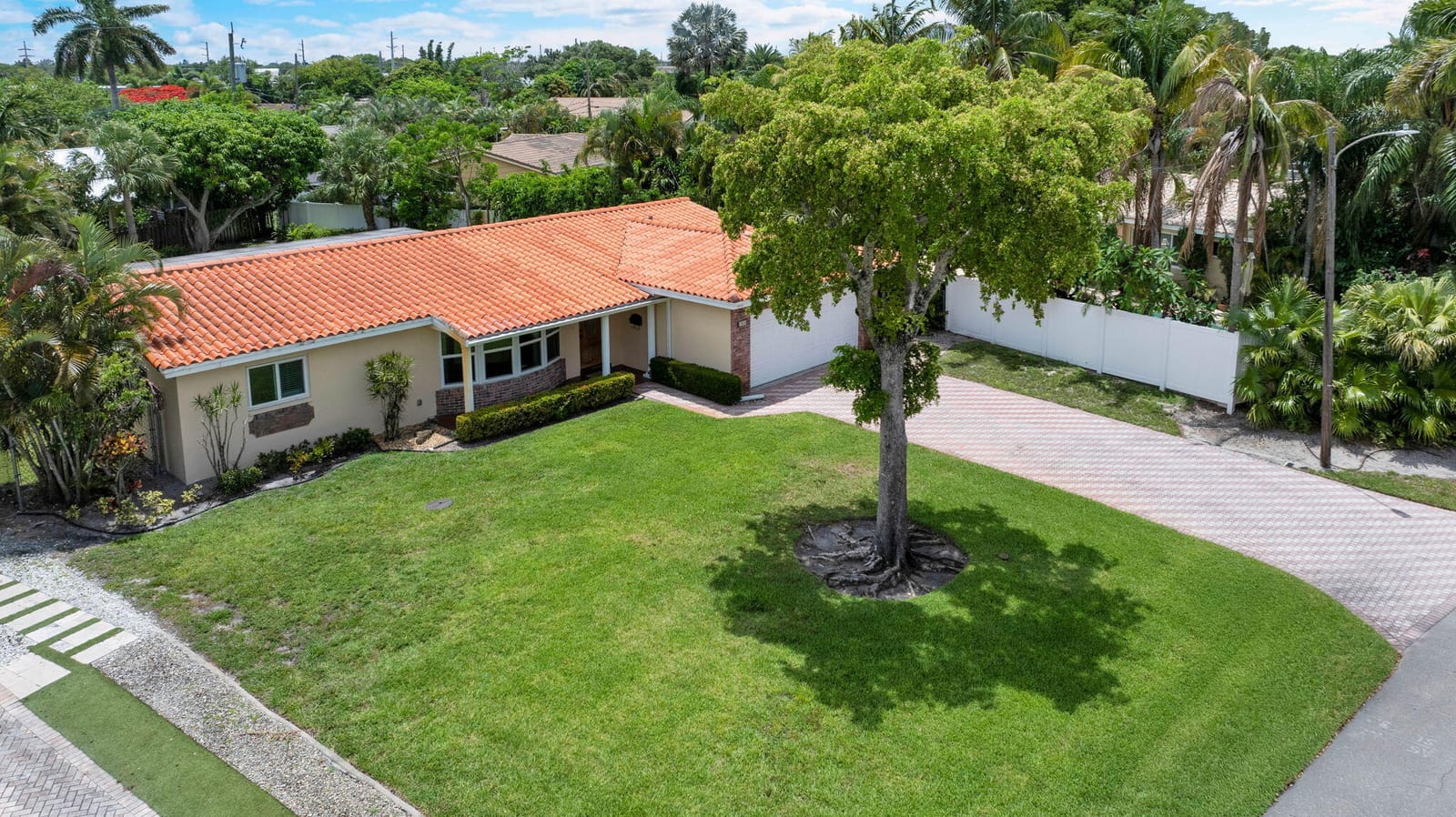 1910 NE 52nd Street NE, Fort Lauderdale, FL 33308 photo 15