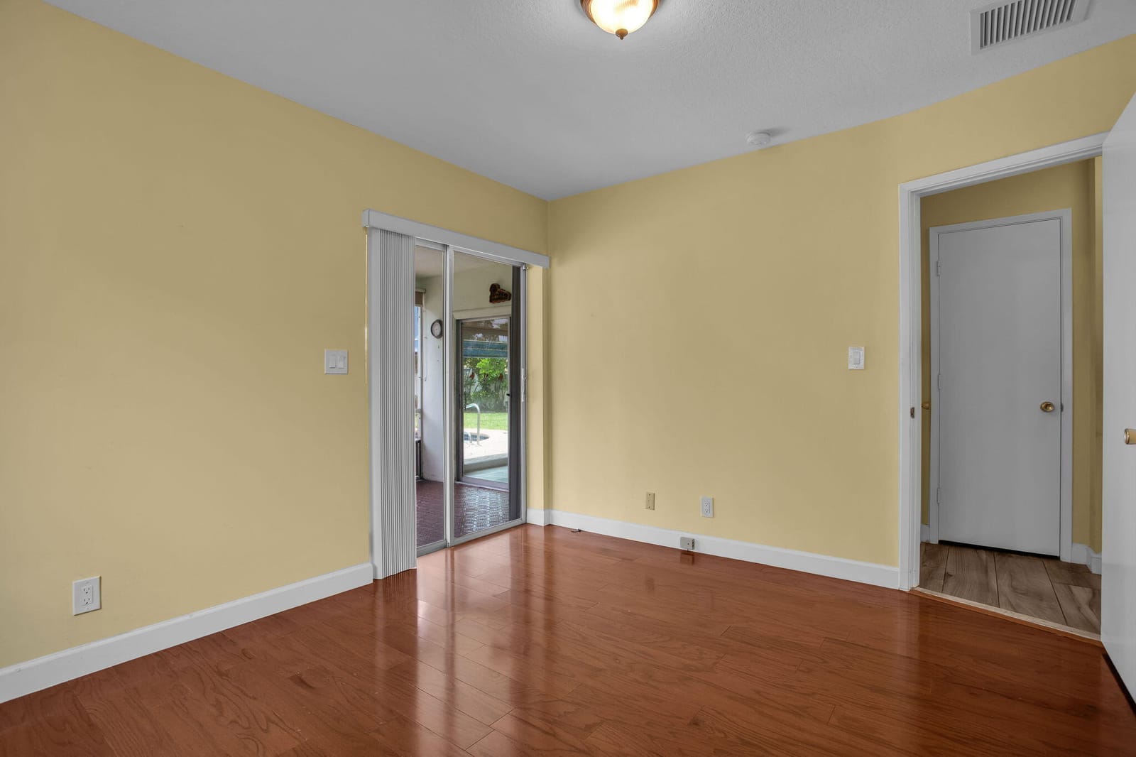 1910 NE 52nd Street NE, Fort Lauderdale, FL 33308 photo 17