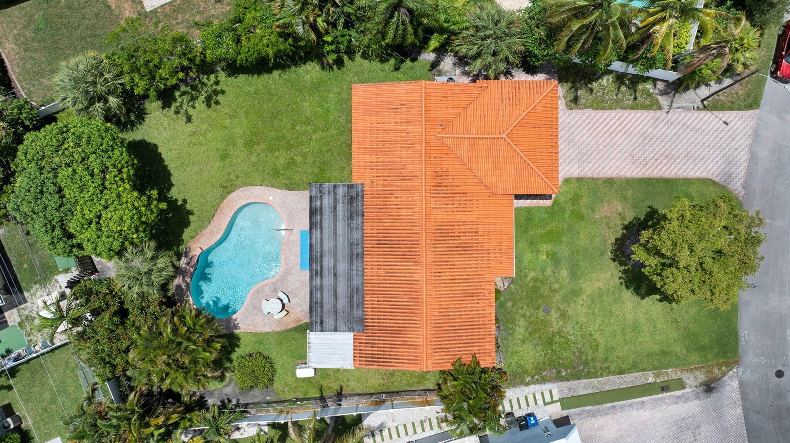 1910 NE 52nd Street NE, Fort Lauderdale, FL 33308 photo 6