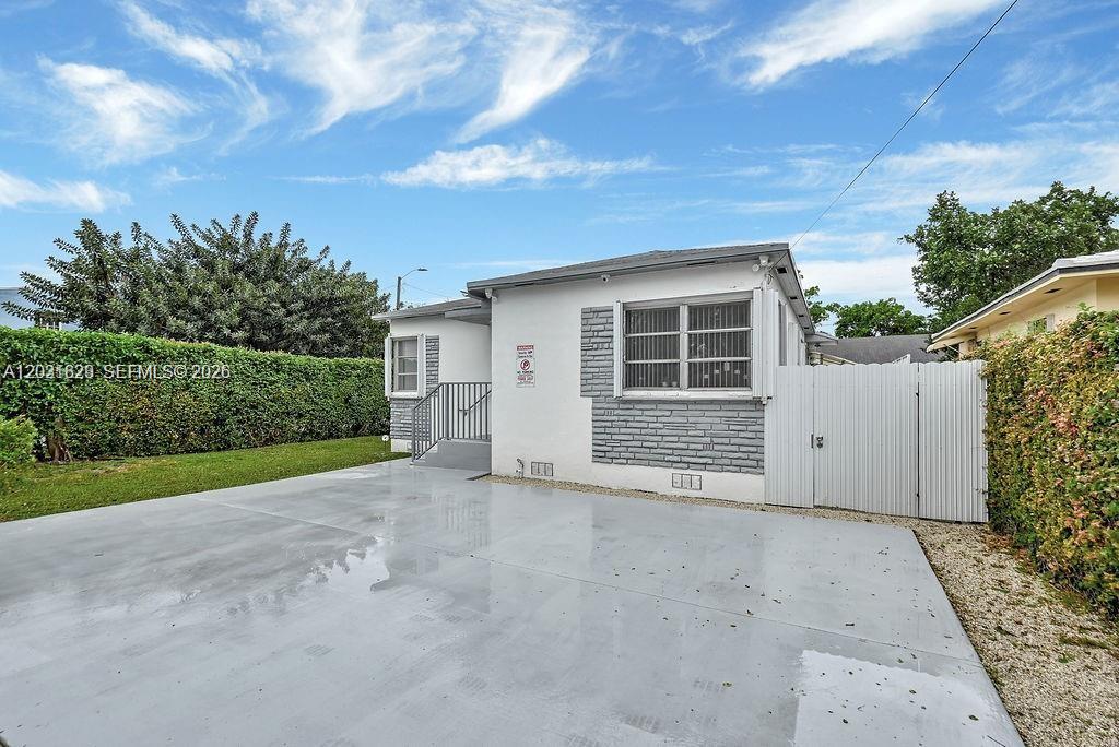 600 NW 34th Avenue, Miami, FL 33125, Miami
