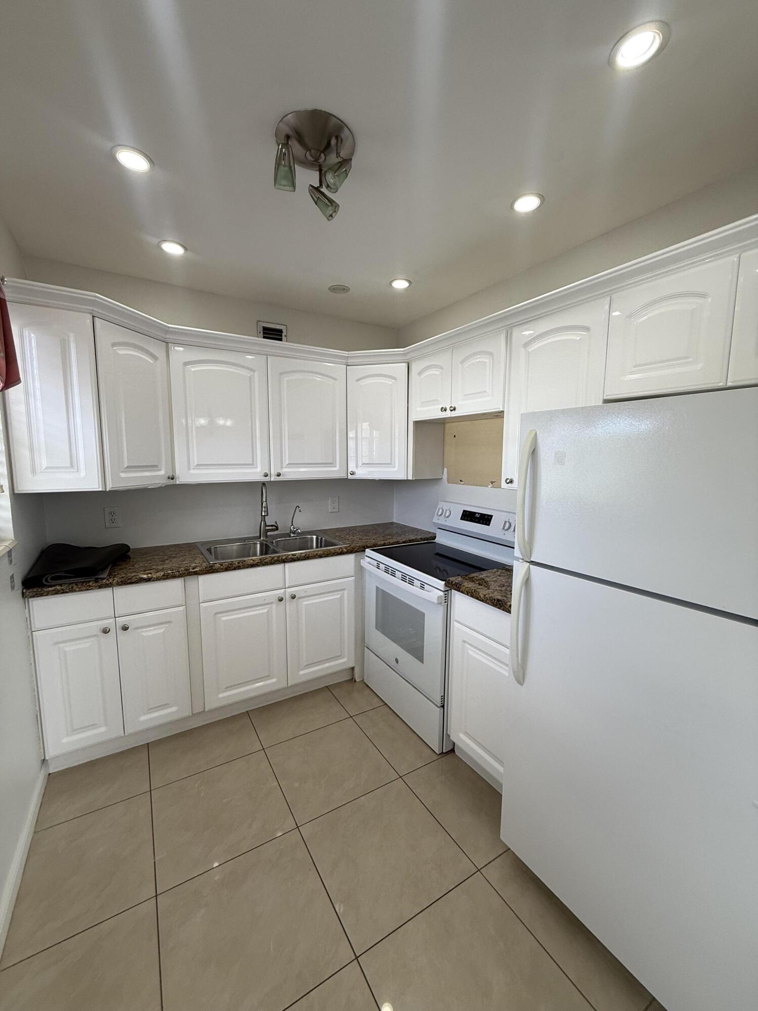 184 Easthampton H, West Palm Beach, FL 33417, West Palm Beach