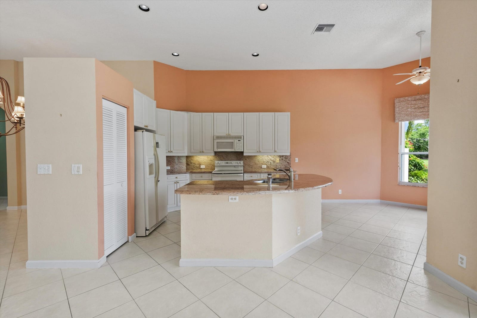 10911 Royal Devon Way, Lake Worth, FL 33449 photo 12