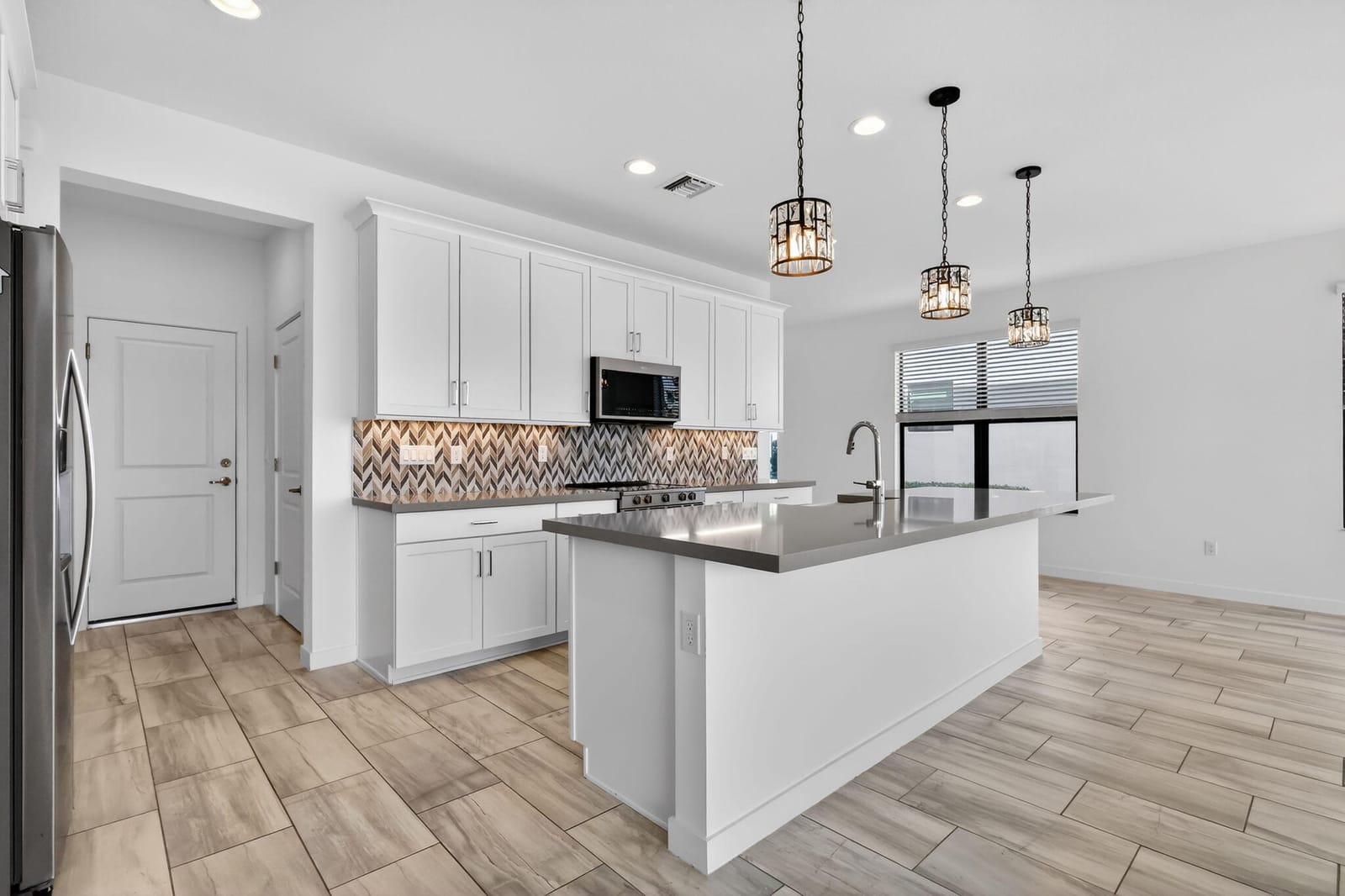 8792 Antarus Drive — photo 11