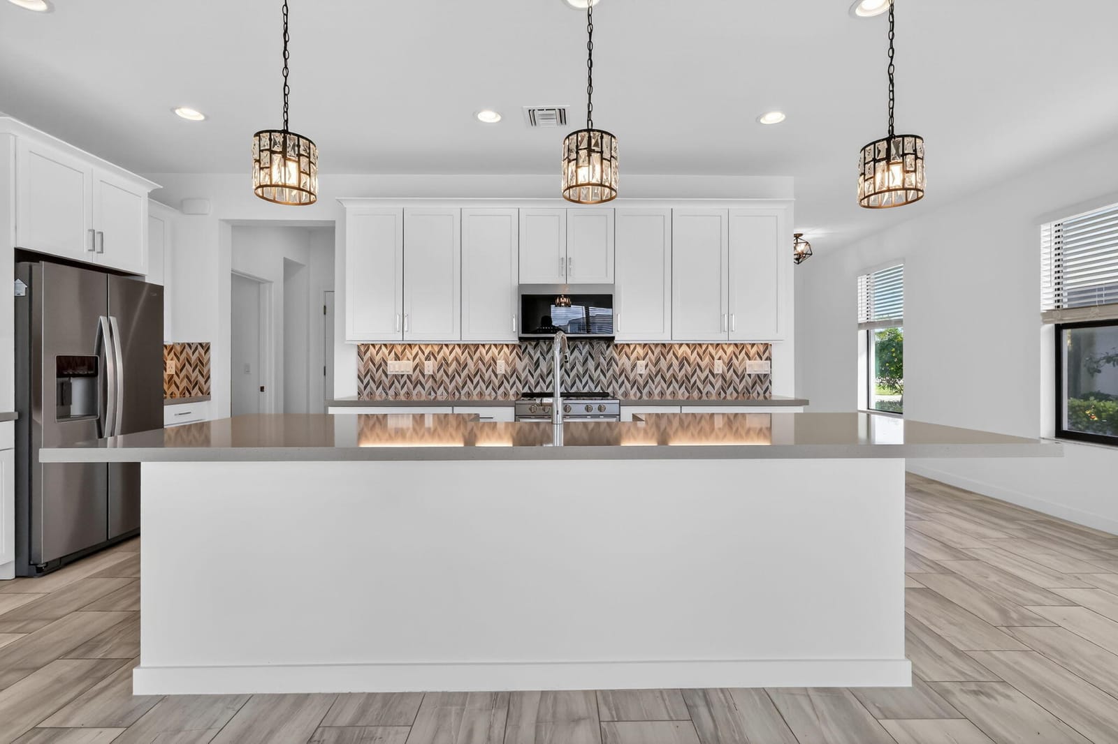 8792 Antarus Drive — photo 12