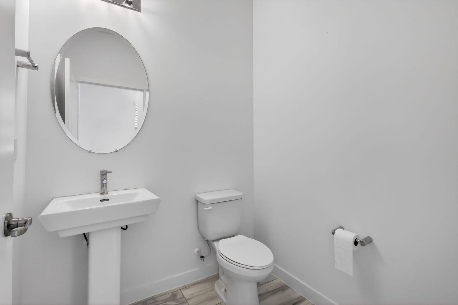 8792 Antarus Drive — photo 3
