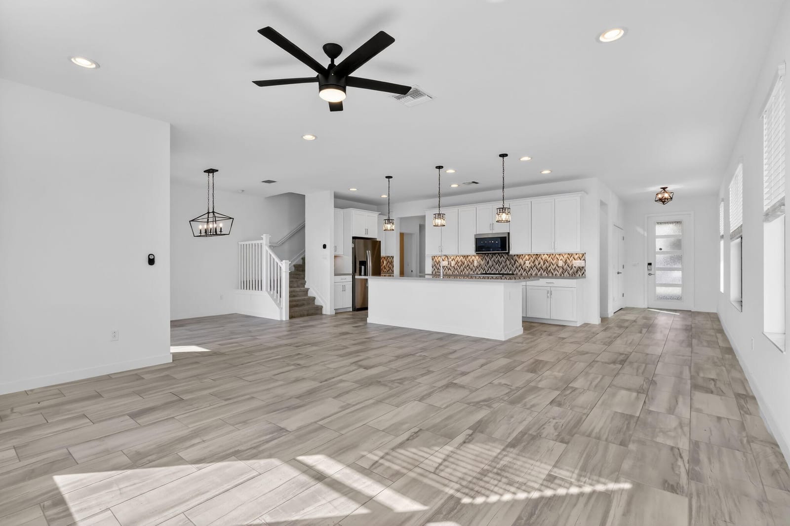 8792 Antarus Drive — photo 6