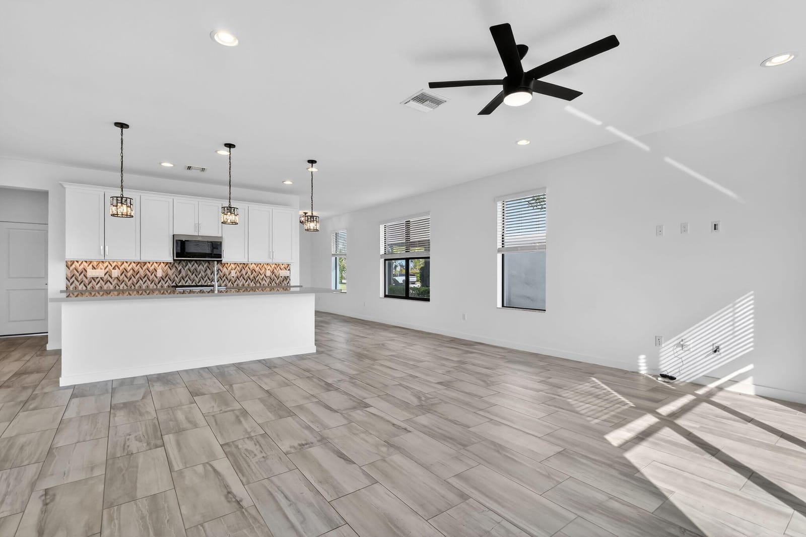 8792 Antarus Drive — photo 7