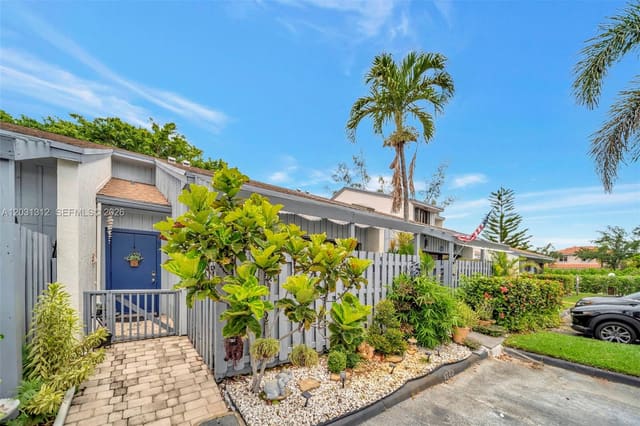 1638 N 15th Terrace, Hollywood, FL 33020