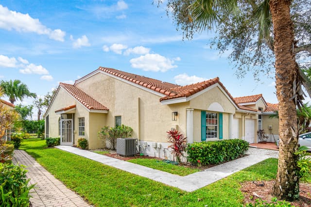 6170 Lake Hibiscus Drive, sold in Floral Lakes, Delray Beach, FL