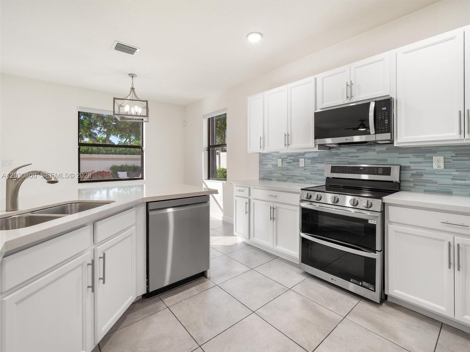 3577 W 106th Terrace, Hialeah, FL 33018 photo 3