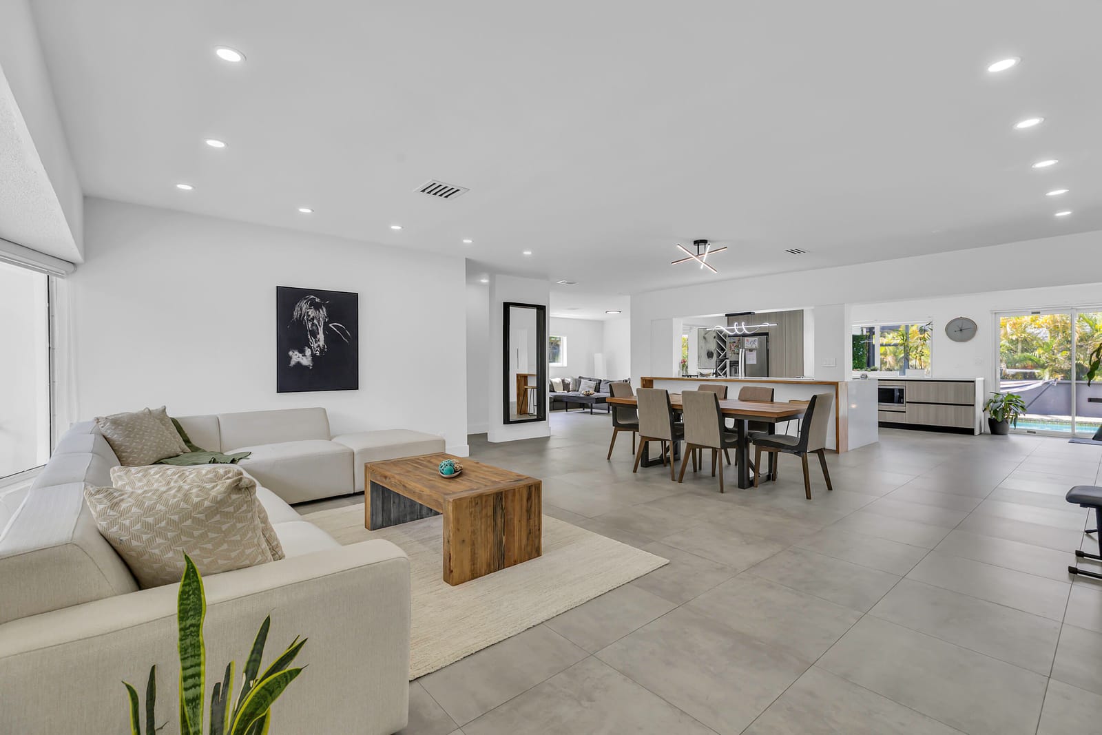 11821 NW 6th Court — photo 9