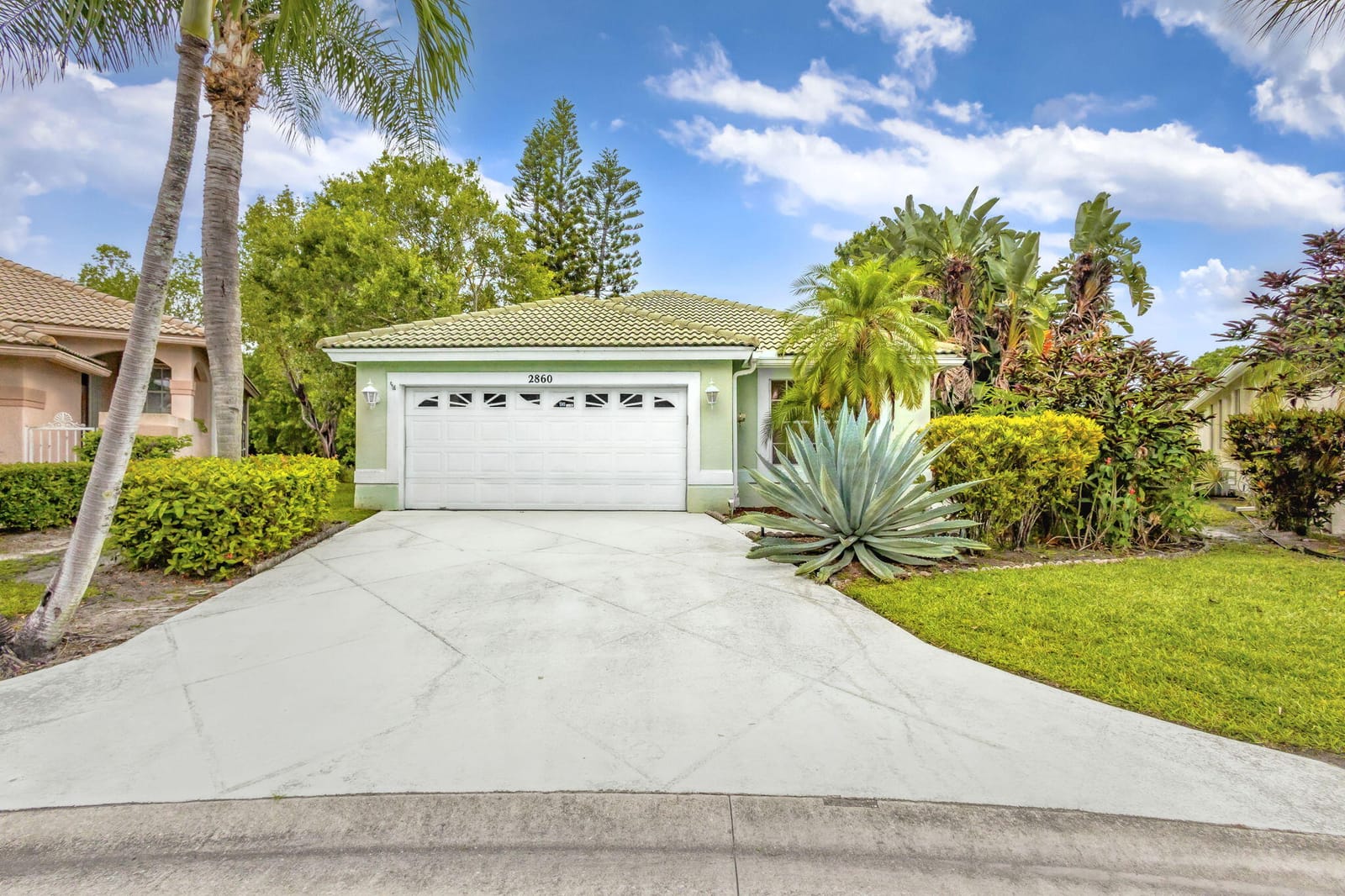 2860 Waters Edge Circle, Greenacres, FL 33413 photo 1