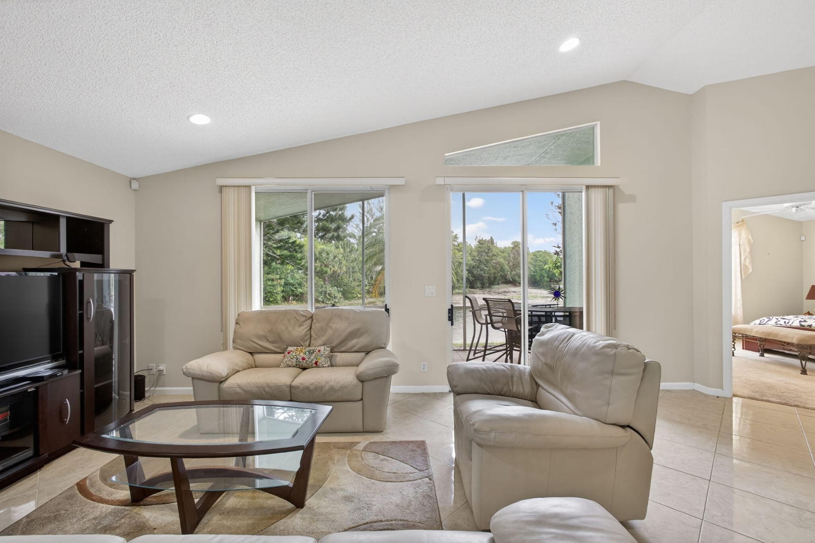 2860 Waters Edge Circle, Greenacres, FL 33413 photo 11