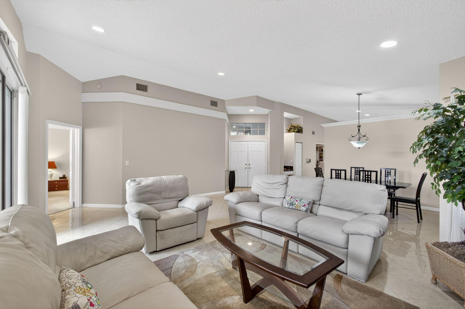 2860 Waters Edge Circle, Greenacres, FL 33413 photo 12