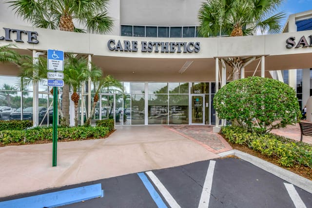 2151 Fl A1aalt, Jupiter, FL
