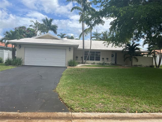 10734 NW 17th Manor, Cypress Run, Coral Springs, FL