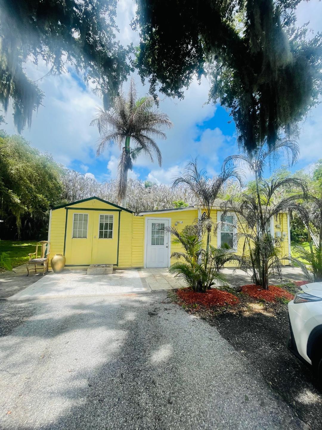 1305 W Midway Road, Fort Pierce, FL, Fort Pierce